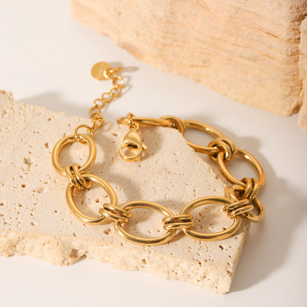 Minimalist Oval Link Bracelet