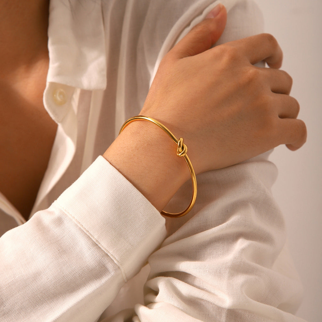 Knot Open Gold Bangle